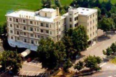 Hotel Olimpic Кастел Маджиоре Экстерьер фото